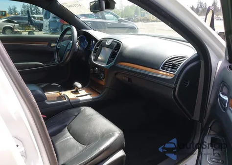 2012 Chrysler 300 Limited z USA, uszkodzony, nr VIN 2C3CCACGXCH232645